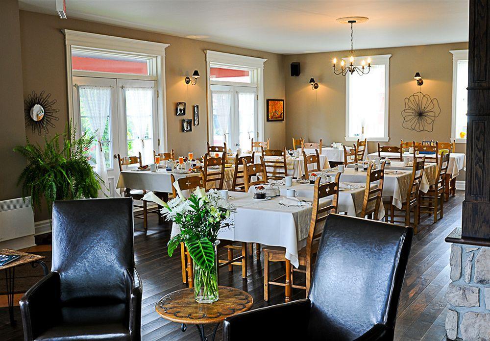 Auberge Le Voyageur Mont-Tremblant Zewnętrze zdjęcie