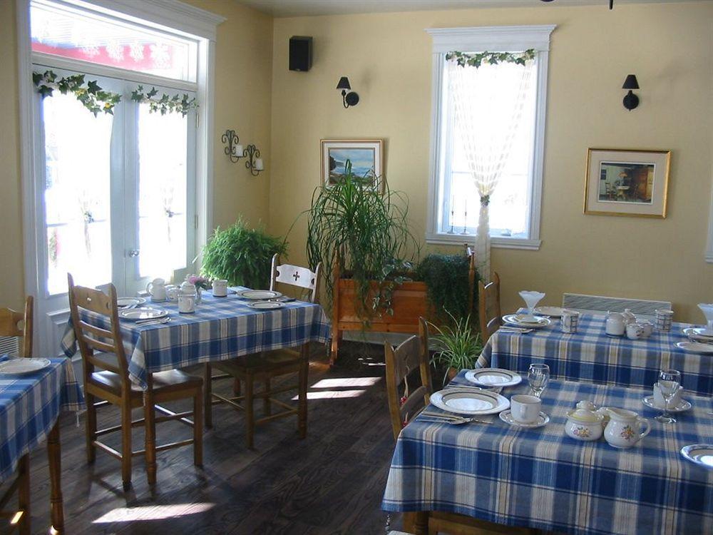 Auberge Le Voyageur Mont-Tremblant Zewnętrze zdjęcie