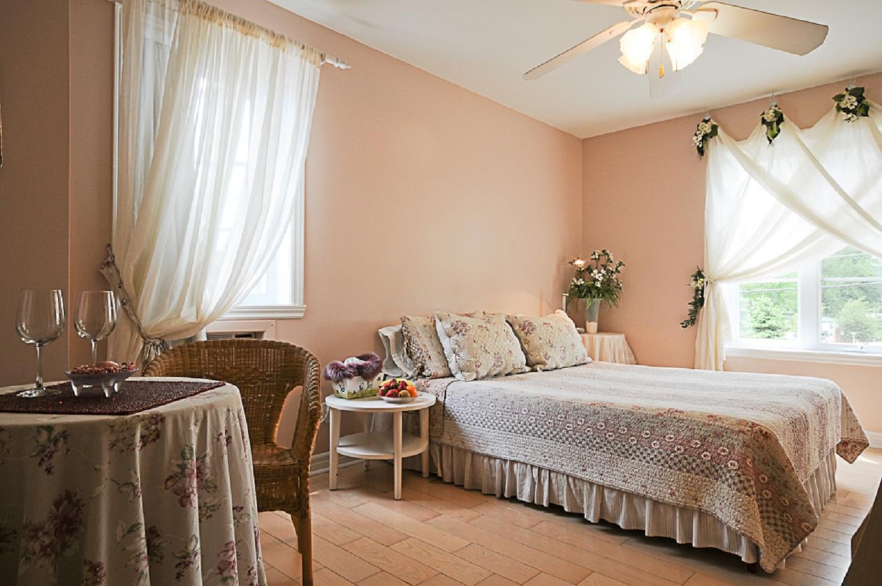 Auberge Le Voyageur Mont-Tremblant Zewnętrze zdjęcie
